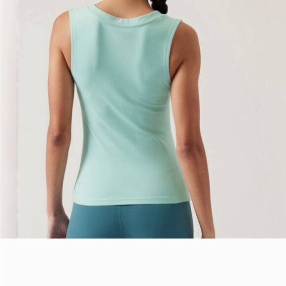 Athleta Cinch tank size 3X. Soft buttery powervita fabric in a soft green NWT - Picture 2 of 5